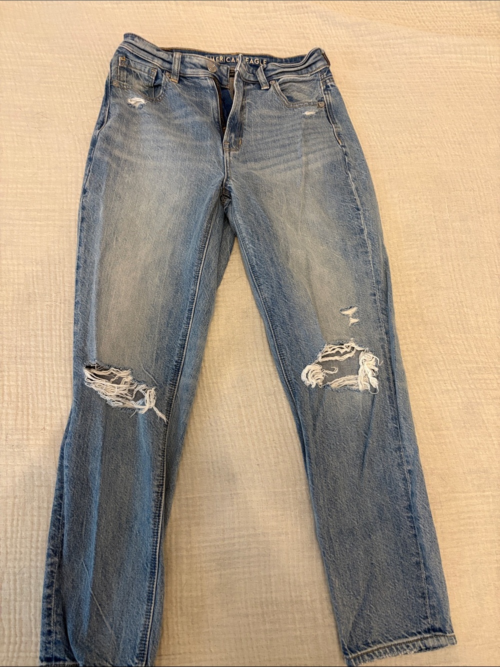 American Eagle Outfitters Light Blue Distressed Mom Jeans
